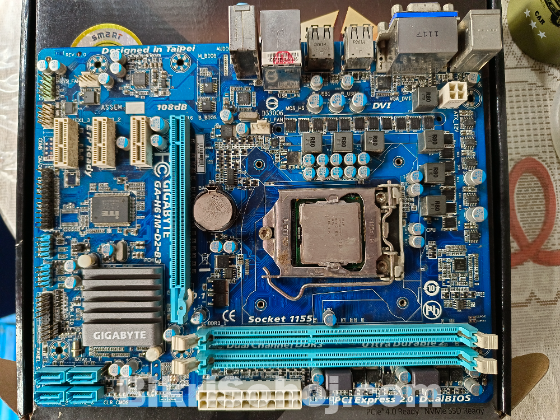 Gigabyte H61M-D2-B3 motherboard i3-2100 processor + 6GB Ram